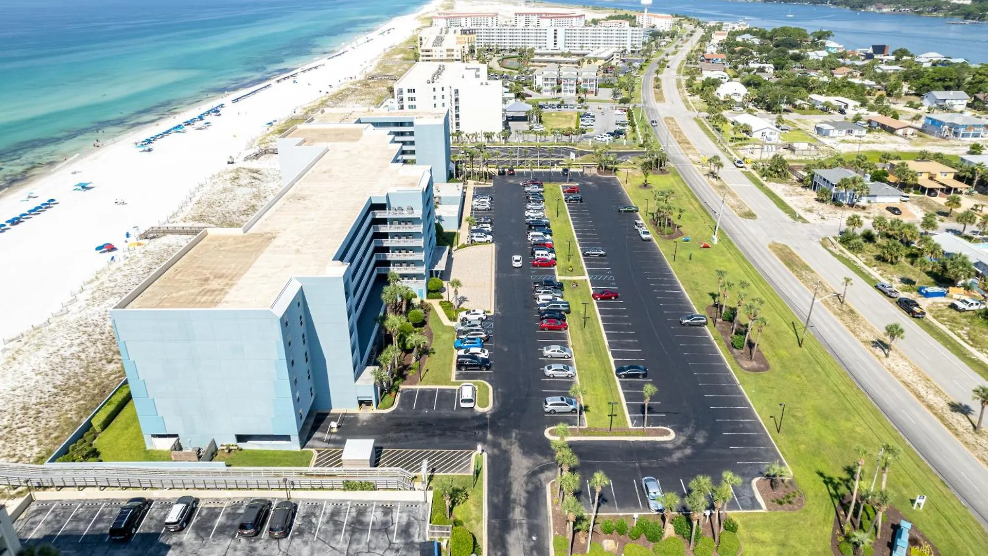 Shoreline Towers 3066- By Holiday Isle Properties Destin Apartment