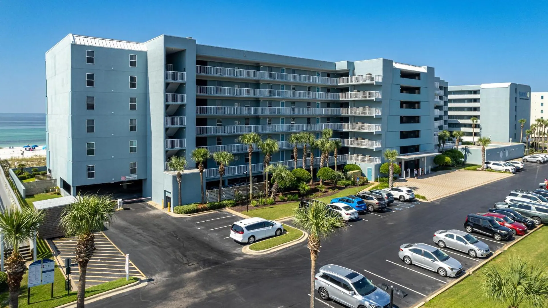 Shoreline Towers 3066- By Holiday Isle Properties Destin Apartment