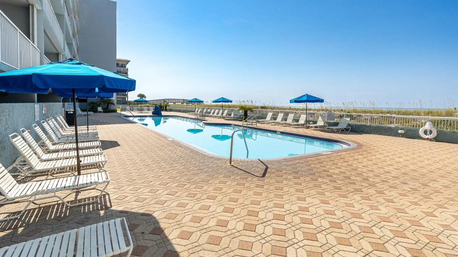 Shoreline Towers 3066- By Holiday Isle Properties Destin Apartment