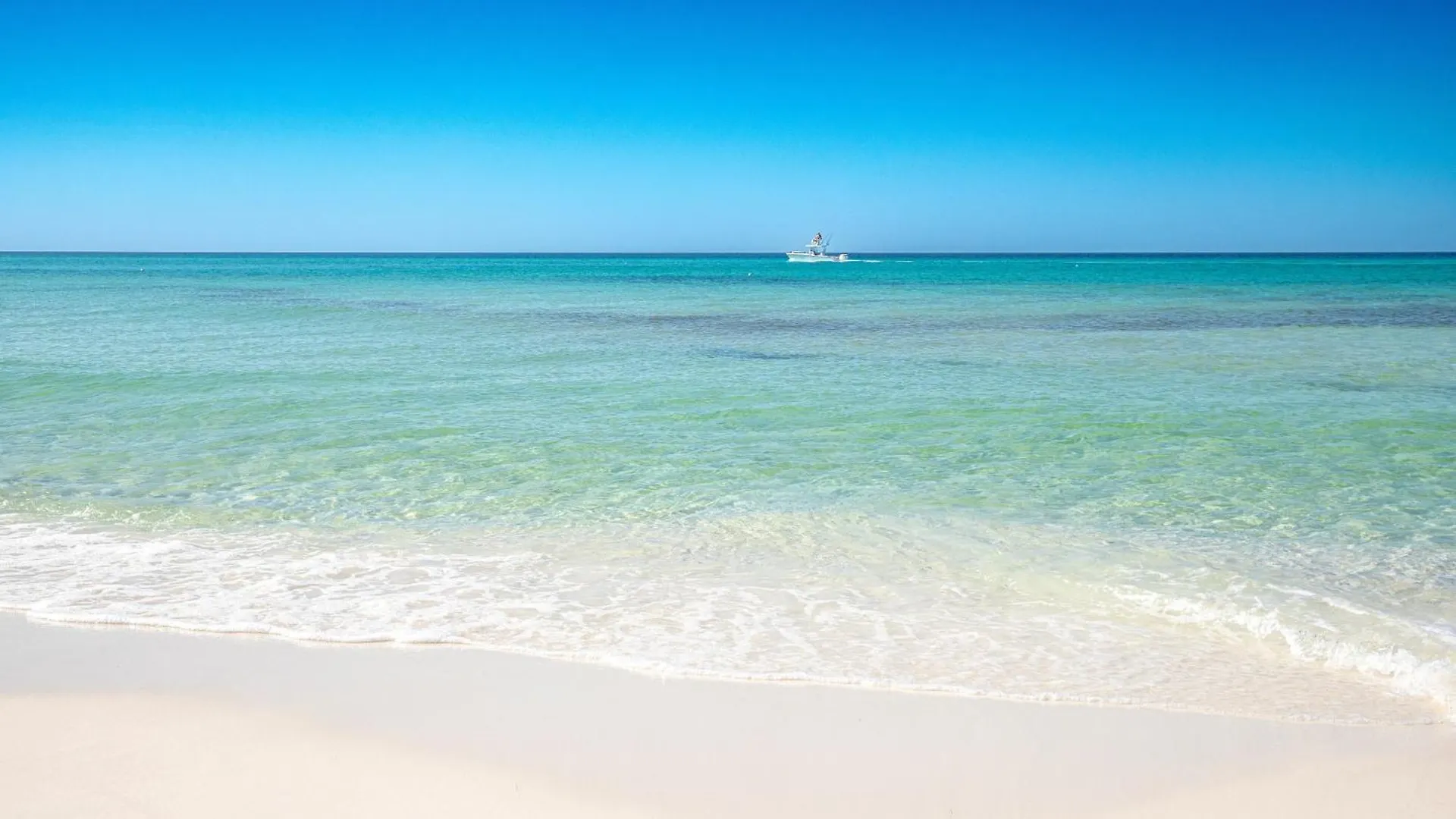 Shoreline Towers 3066- By Holiday Isle Properties Destin Apartment